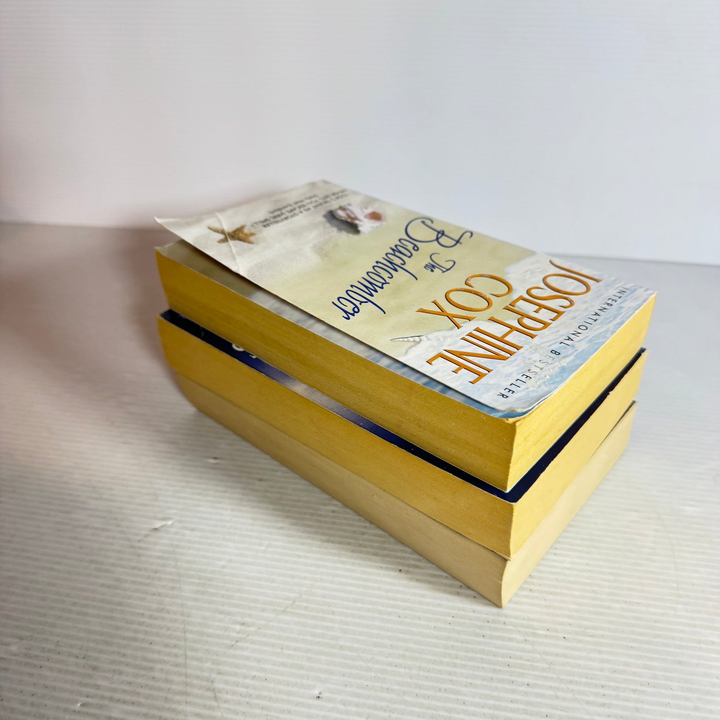 Josephine Cox Book Bundle x3 (639) Songbird, Journey's End & The Beachcomber