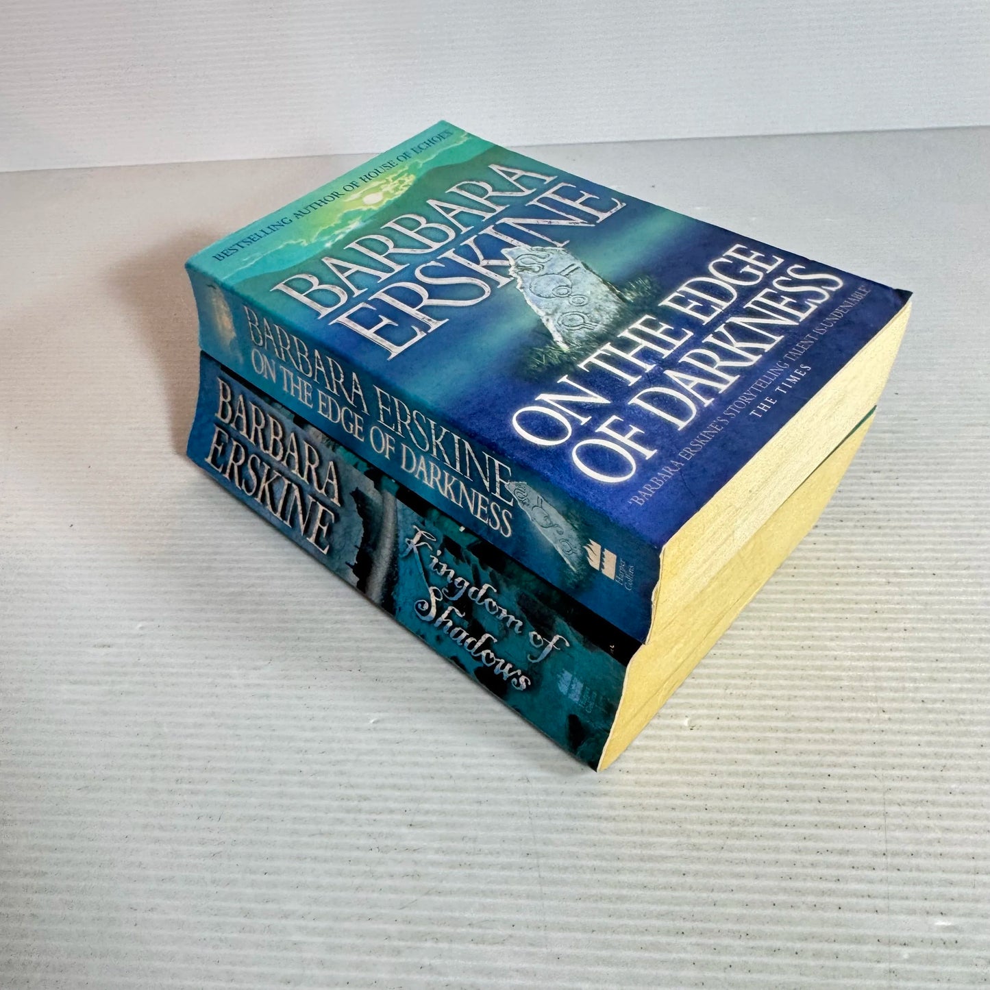 Barbara Erskine Book Bundle x2 (631) On the Edge of Darkness & Kingdom of Shadows