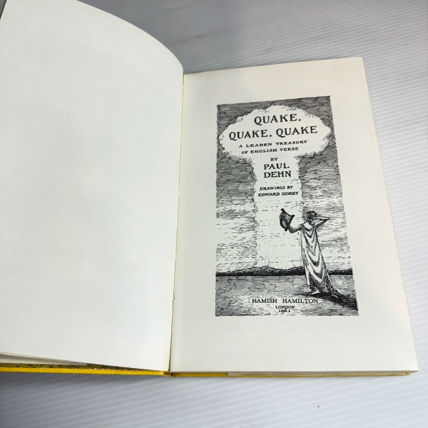 Quake, Quake, Quake. A Leaden treasury Of English Verse - Paul Dehn (Vintage 1961 First Edition)