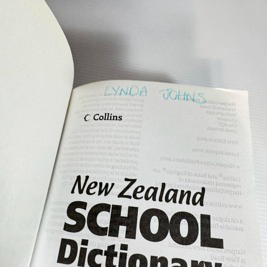Collins New Zealand School Dictionary