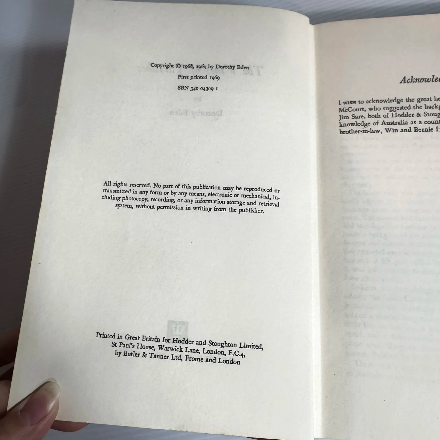 The Vines of Yarrabee - Dorothy Eden (Vintage 1969)