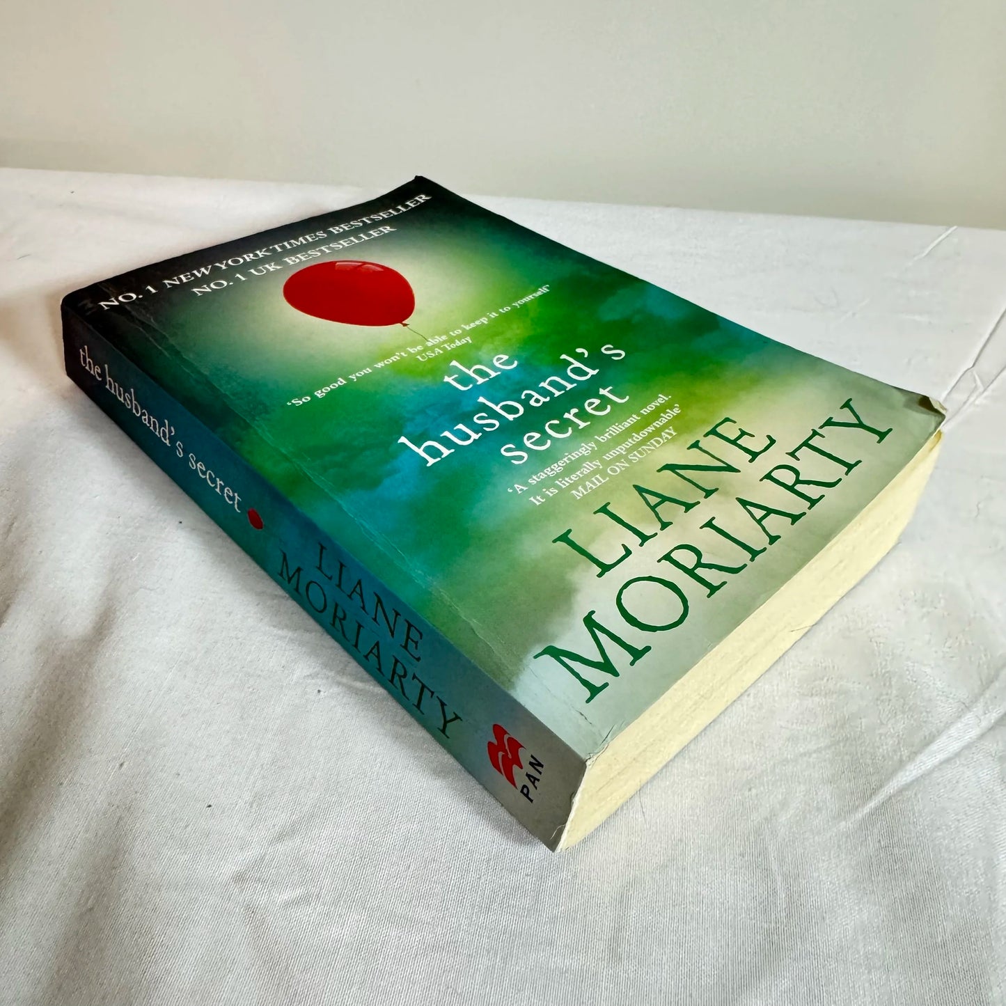 The Husband's Secret - LIane Moriarty