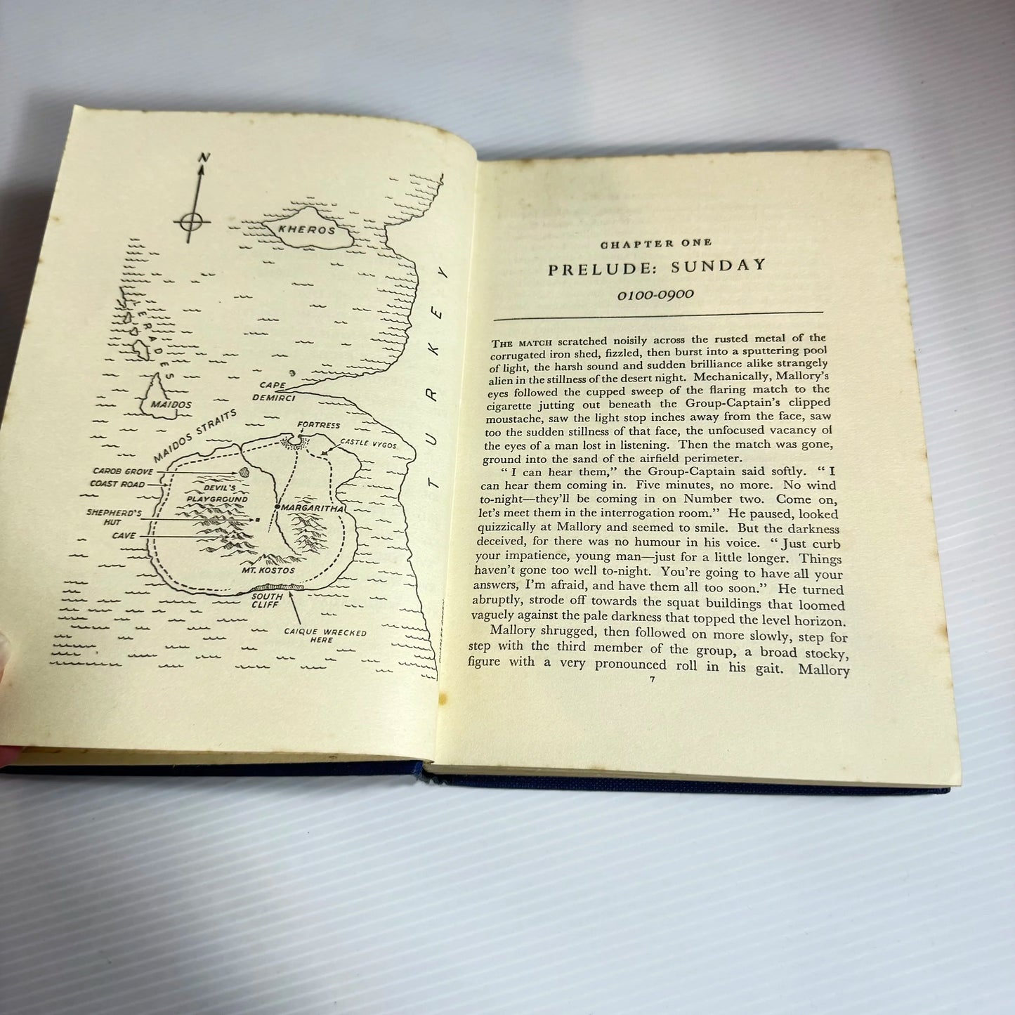 The Guns Of Navarone - Alistair MacLean (Vintage 1957 First Edition)