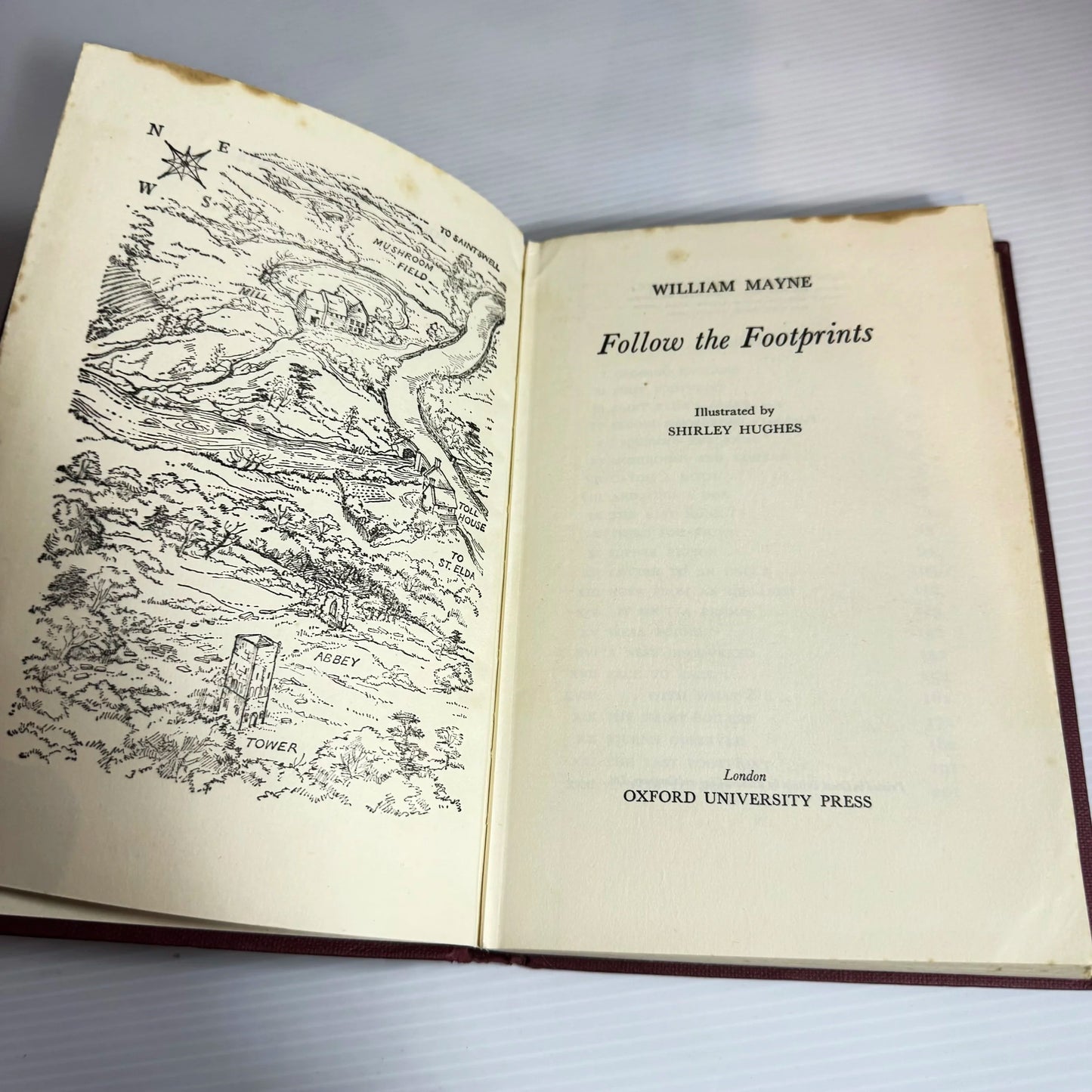 Follow The Footprints - William Mayne (Vintage 1958)