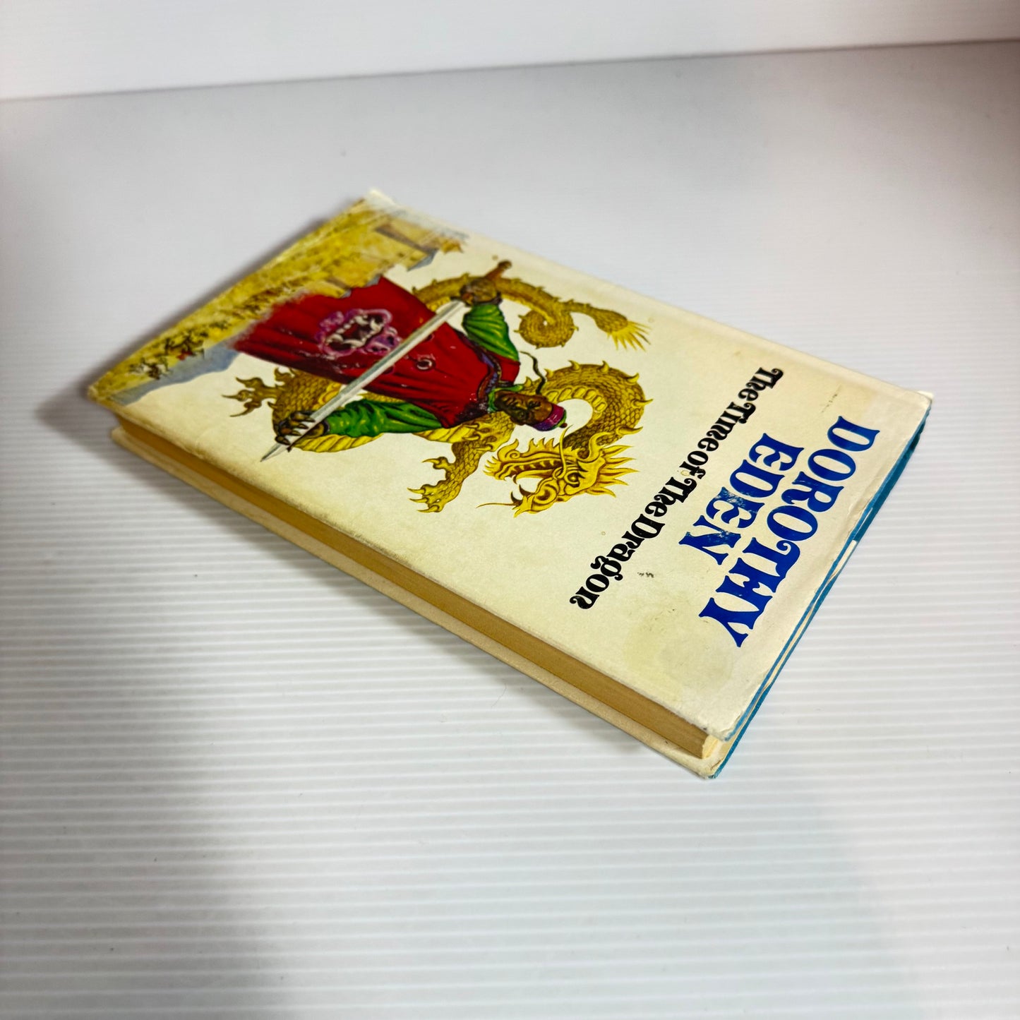 The Tome Of The Dragon - Dorothy Eden (Vintage 1975)