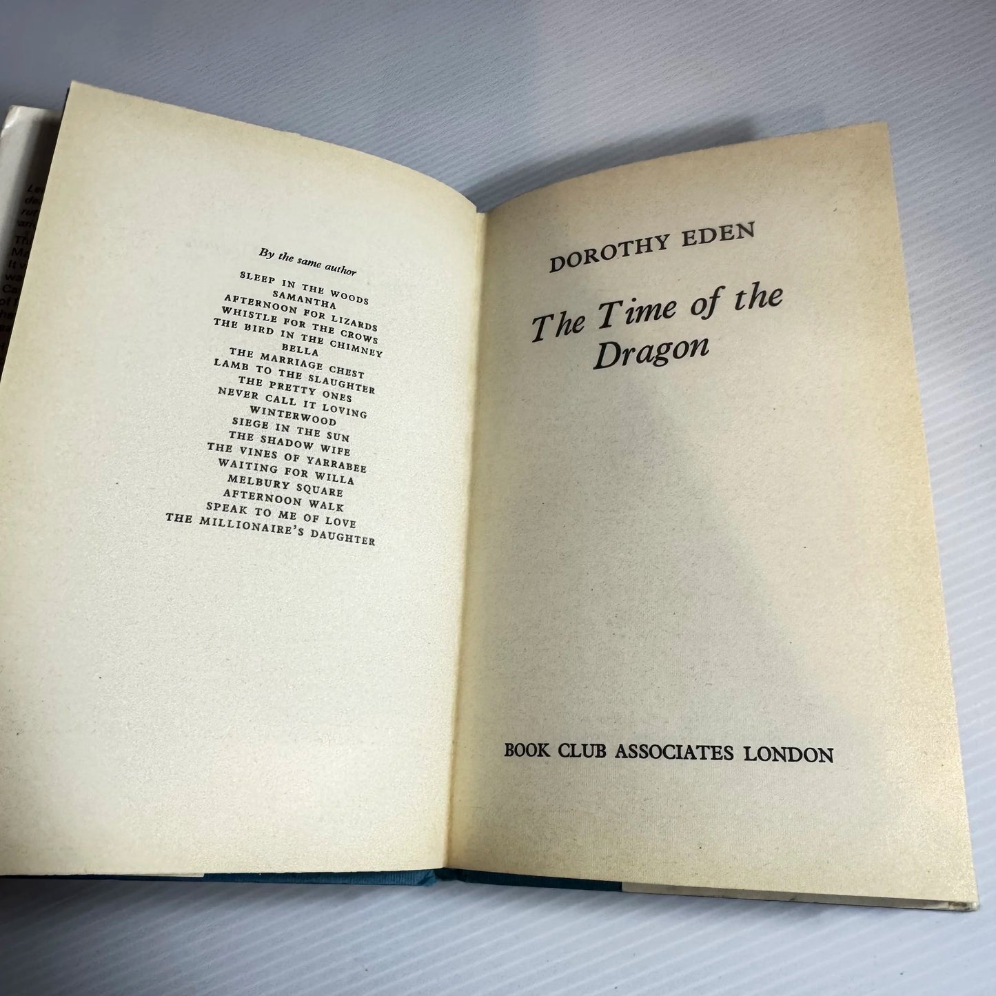 The Tome Of The Dragon - Dorothy Eden (Vintage 1975)