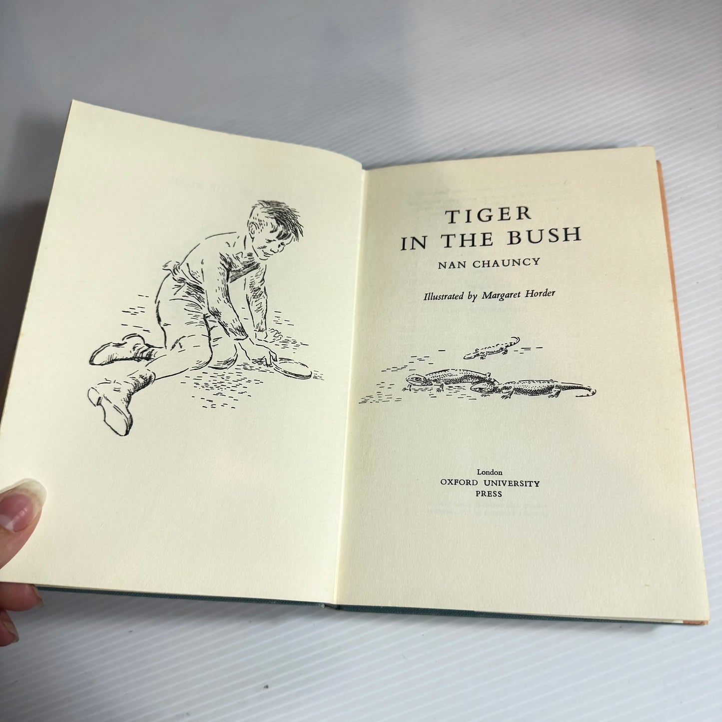 Tiger In the Bush - Nan Chauncy (Vintage 1959)