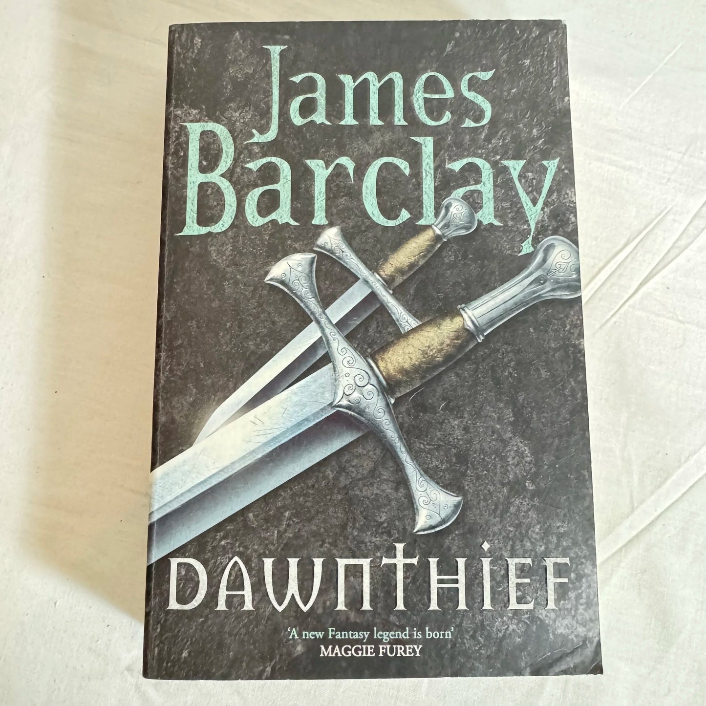 Dawnthief - James Barclay