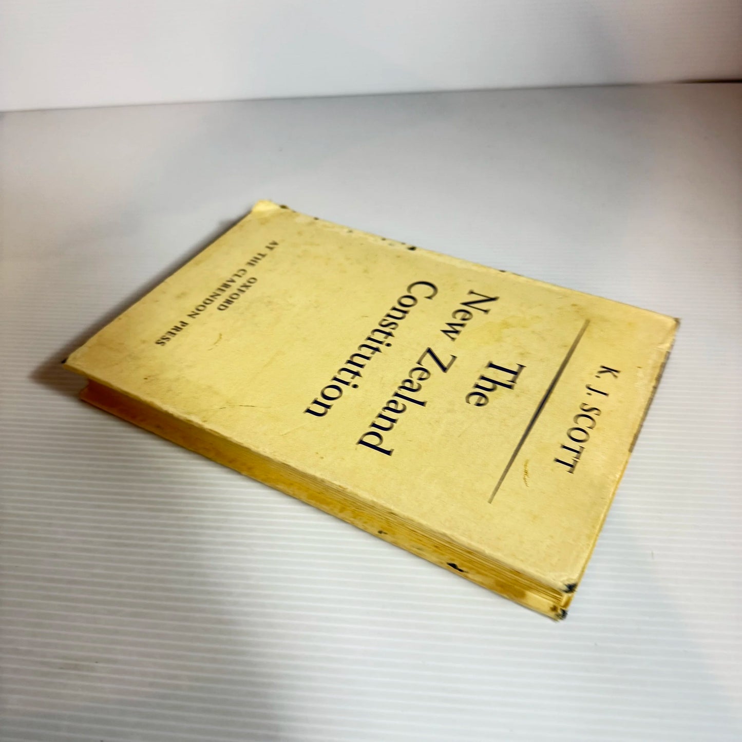 The New Zealand Constitution - K. J. Scott (Vintage 1962)