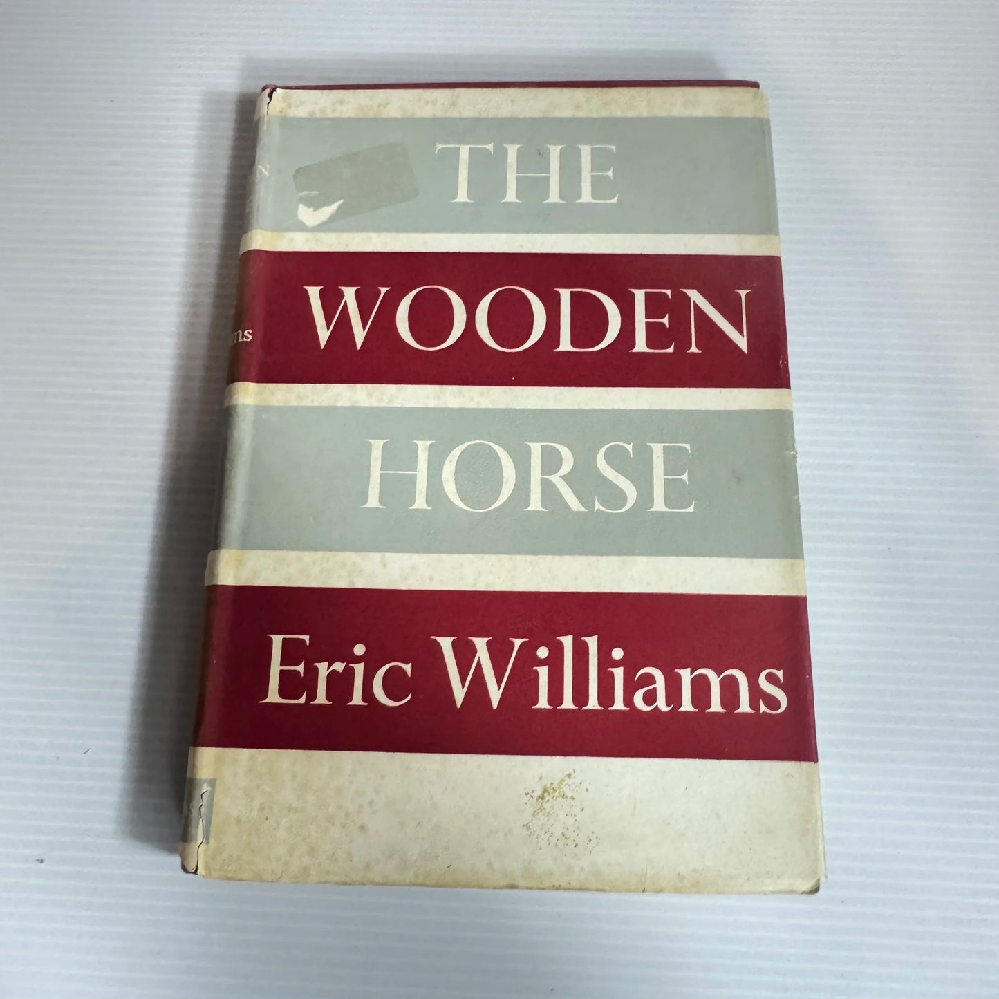 The Wooden Horse - Eric Williams (Vintage 1952)