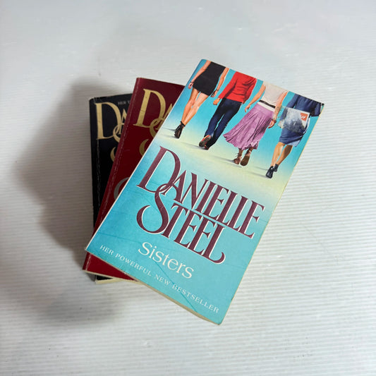 Danielle Steel Book Bundle x 3 Books : Sisters, Daddy, Answered Prayers (590)
