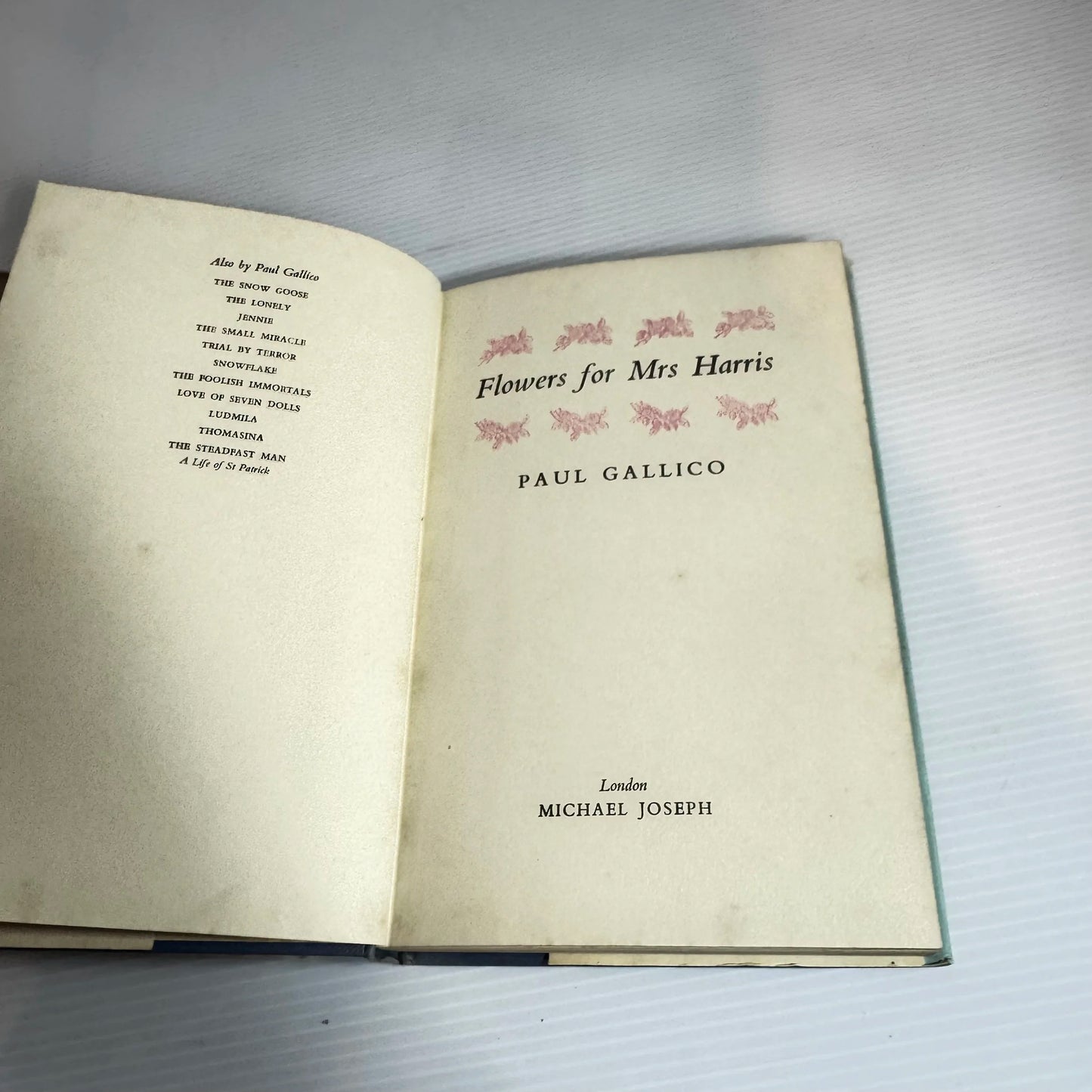 Flowers For Mrs Harris - Paul Gallico (Vintage 1958)