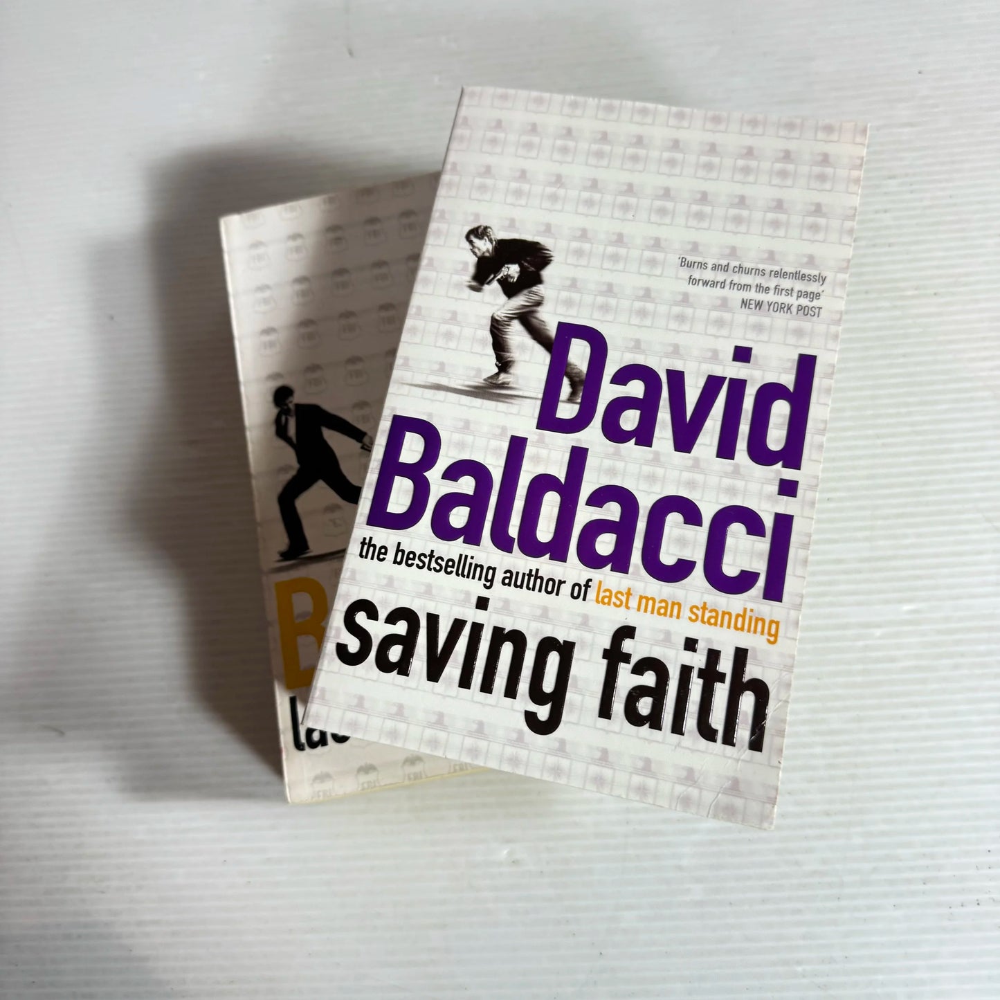 David Baldacci Book Bundle x 2 Books : Saving Faith & Last Man Standing (593)