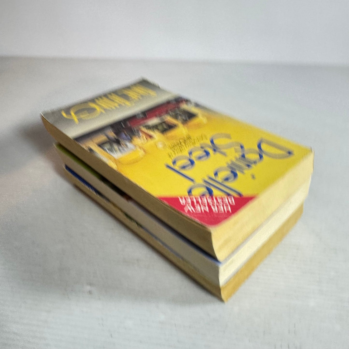Danielle Steel Book Bundle x 3 Books : Once In a Lifetime, Changes, Fine Things (587)
