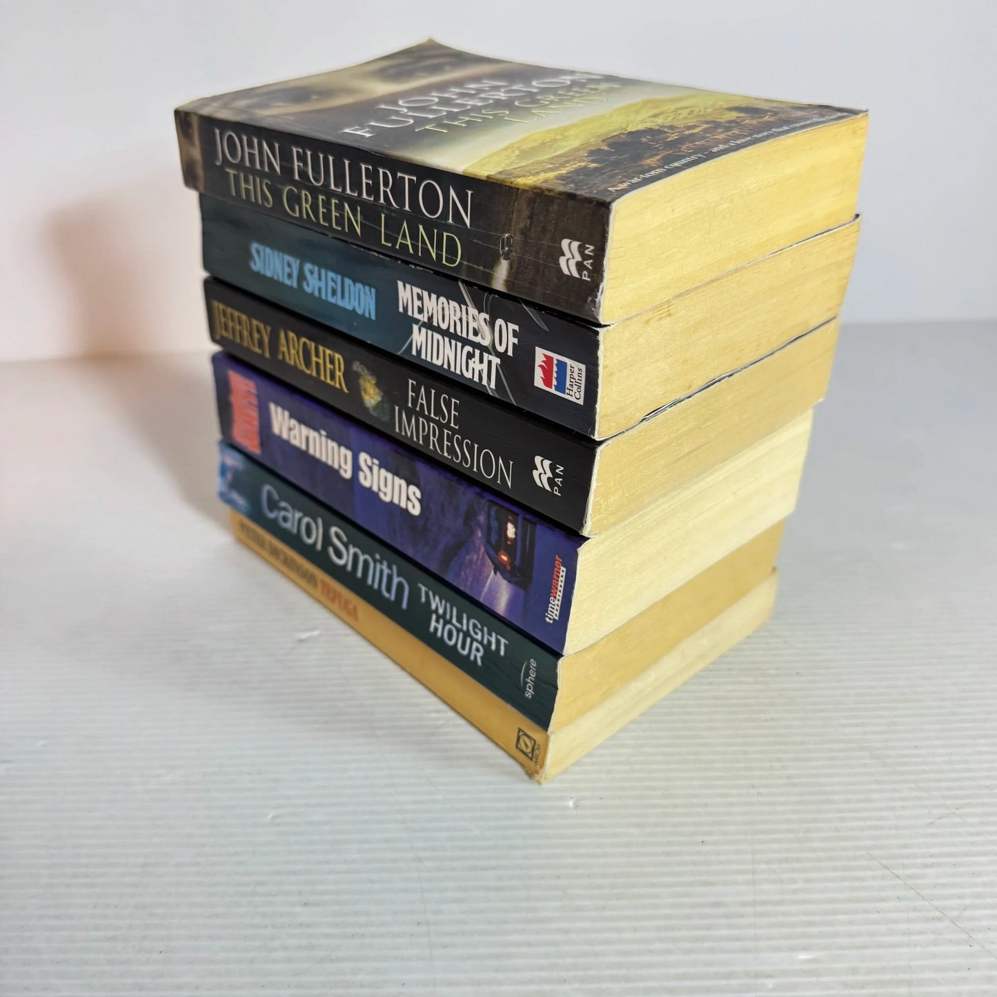 Thriller Book Bundle x 6 Books : Various Authors (583)