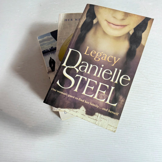 Danielle Steel Book Bundle x 3 Books : Legacy, Hotel Vendome, Irresistible Forces (581)
