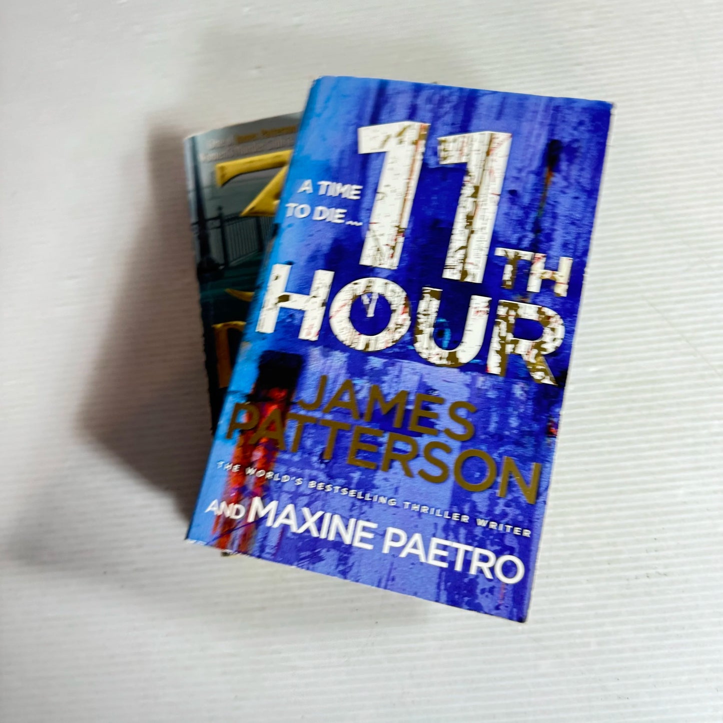 James Patterson Book Bundle x 2 Books : 3rd Degree & 11th Hour  (576)