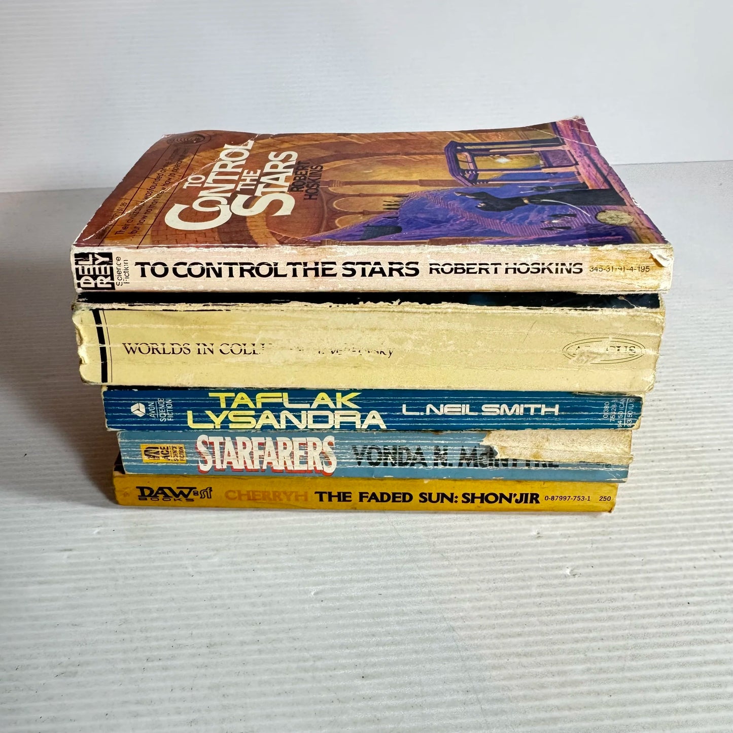 Science Fiction Book Bundle x 5 Books Mixed Authors (550) (Vintage 1977-1989)