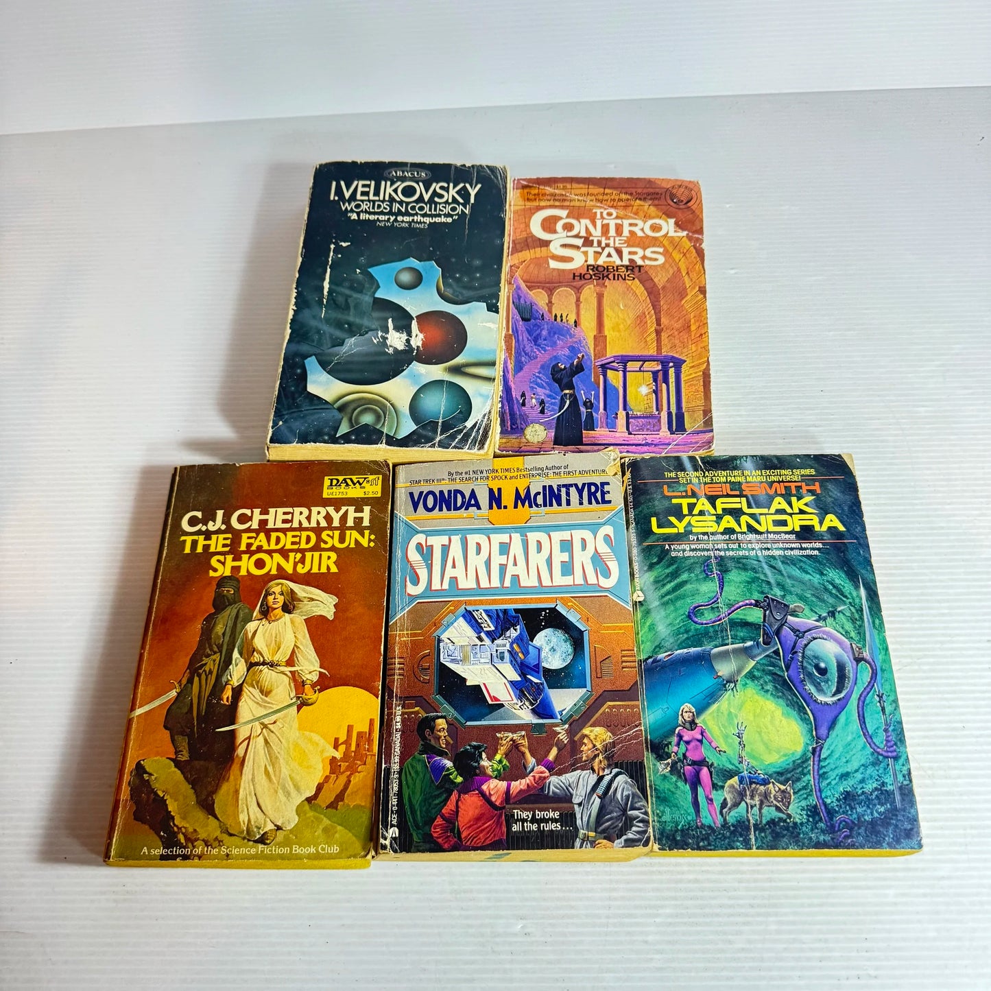 Science Fiction Book Bundle x 5 Books Mixed Authors (550) (Vintage 1977-1989)
