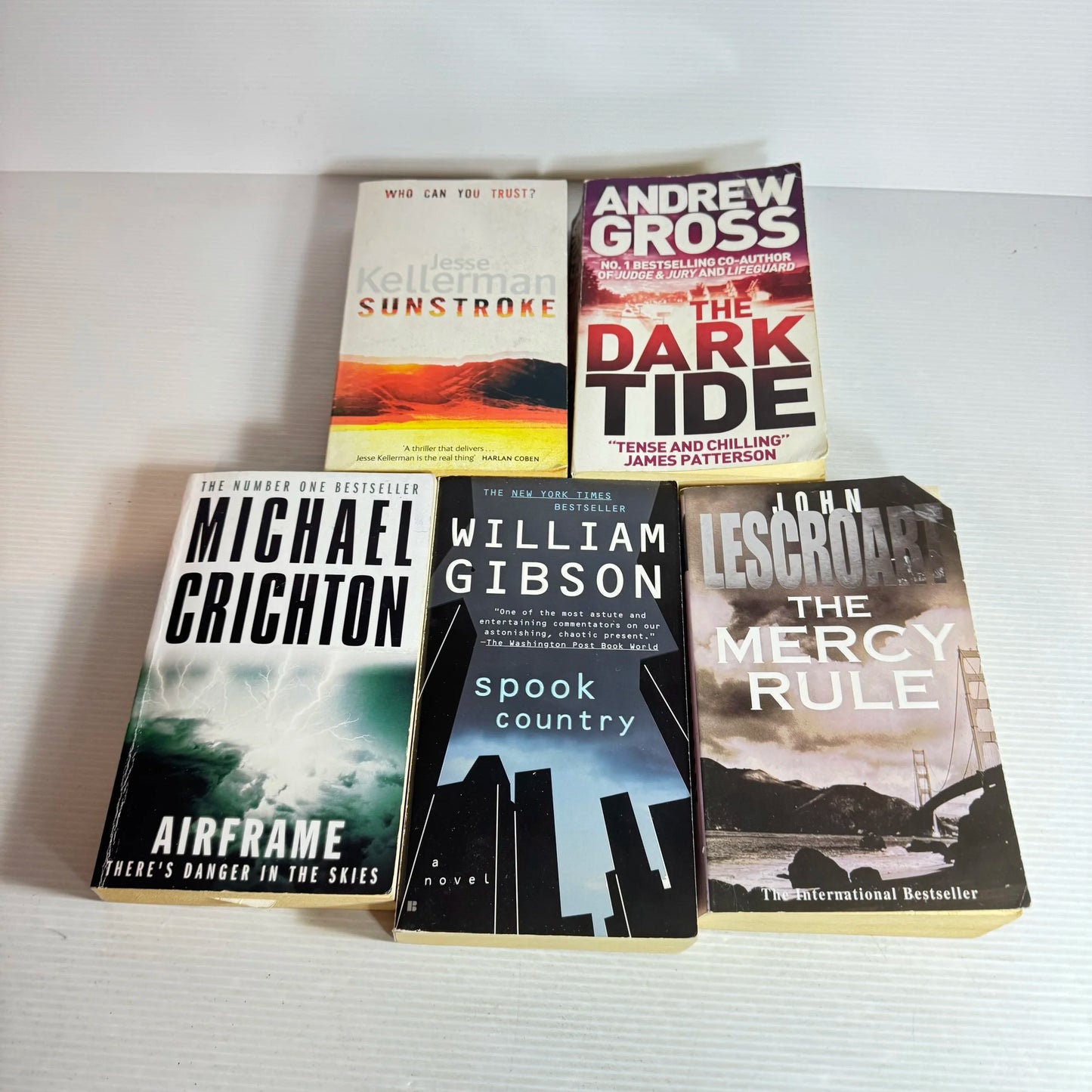 Thriller Book Bundle x 5 Books - Mix Authors (552)