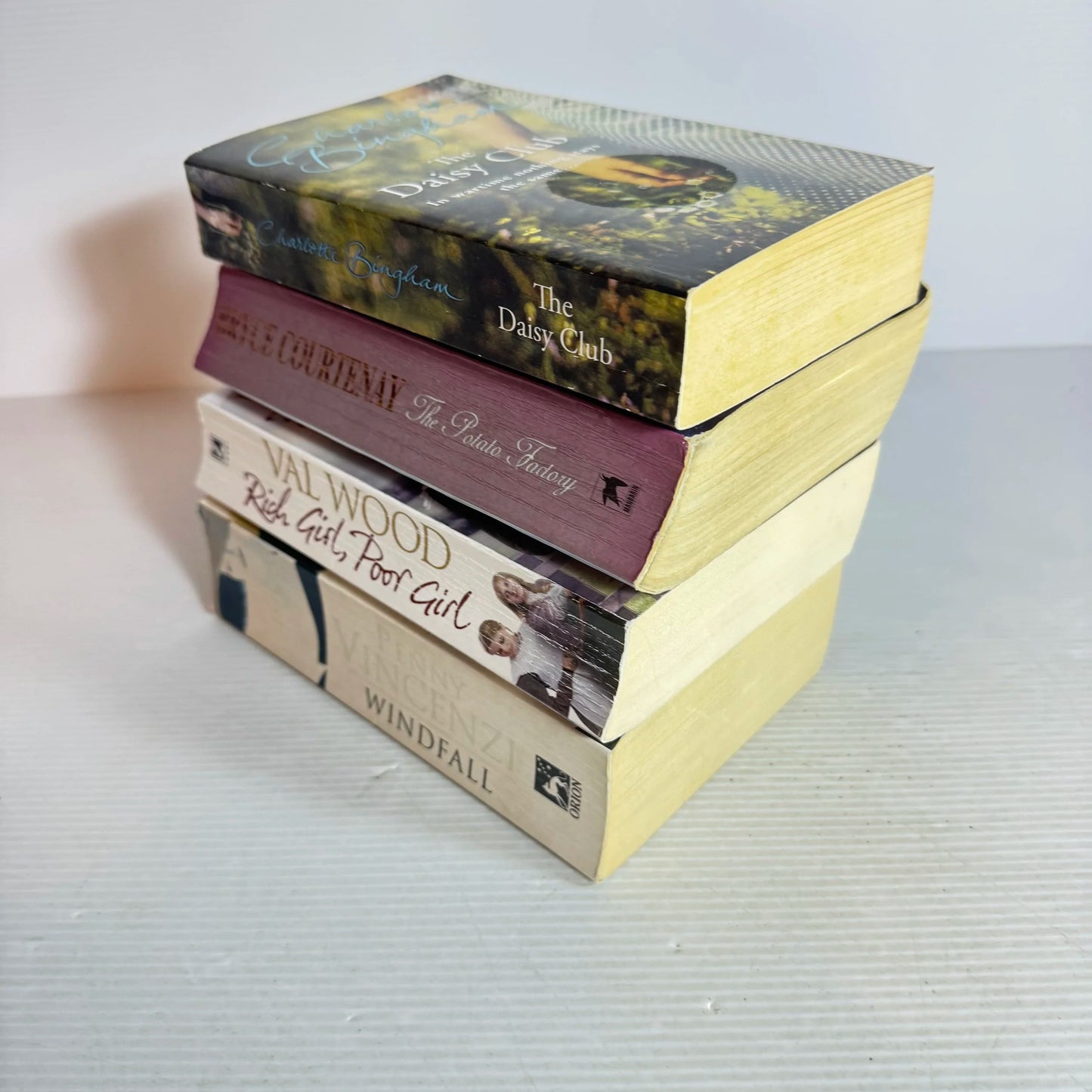 Historical Book Bundle x 4 Books Mixed Authors (548)