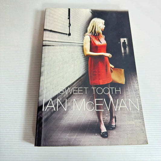 Sweet Tooth - Ian McEwan