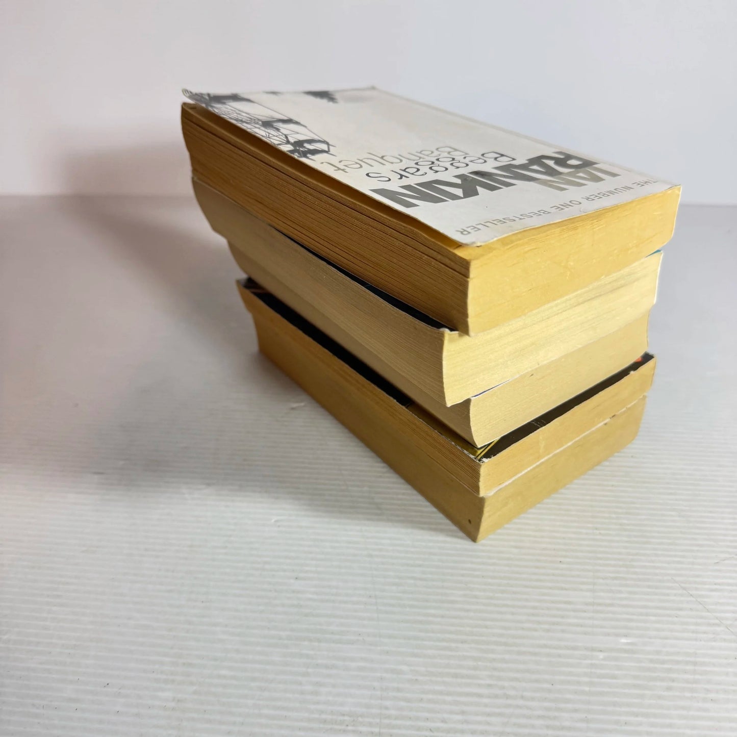 Crime Book Bundle x 5 Books Mixed Authors (561)