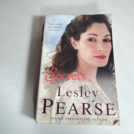 Secrets - Lesley Pearse