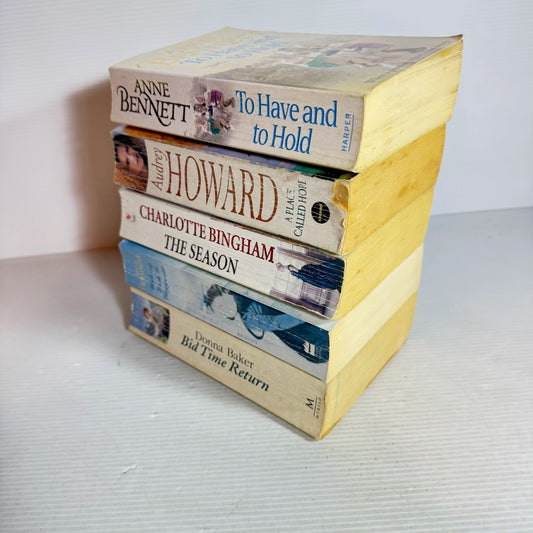 Historical Book Bundle x 5 Mixed Authors (547)