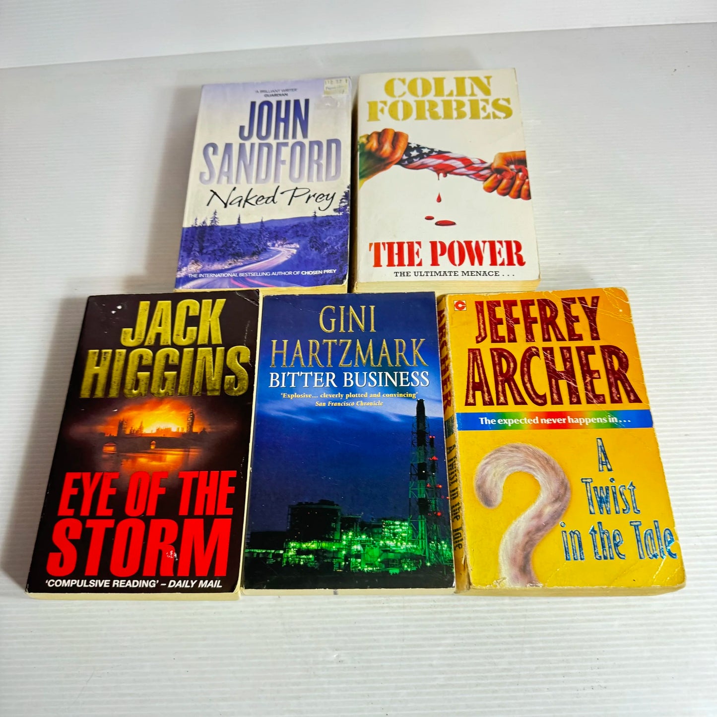 Thriller book Bundle x 5 Mixed Author Bundle : Hartzmark, Archer, Higgins, Forbes & Sandford (551)