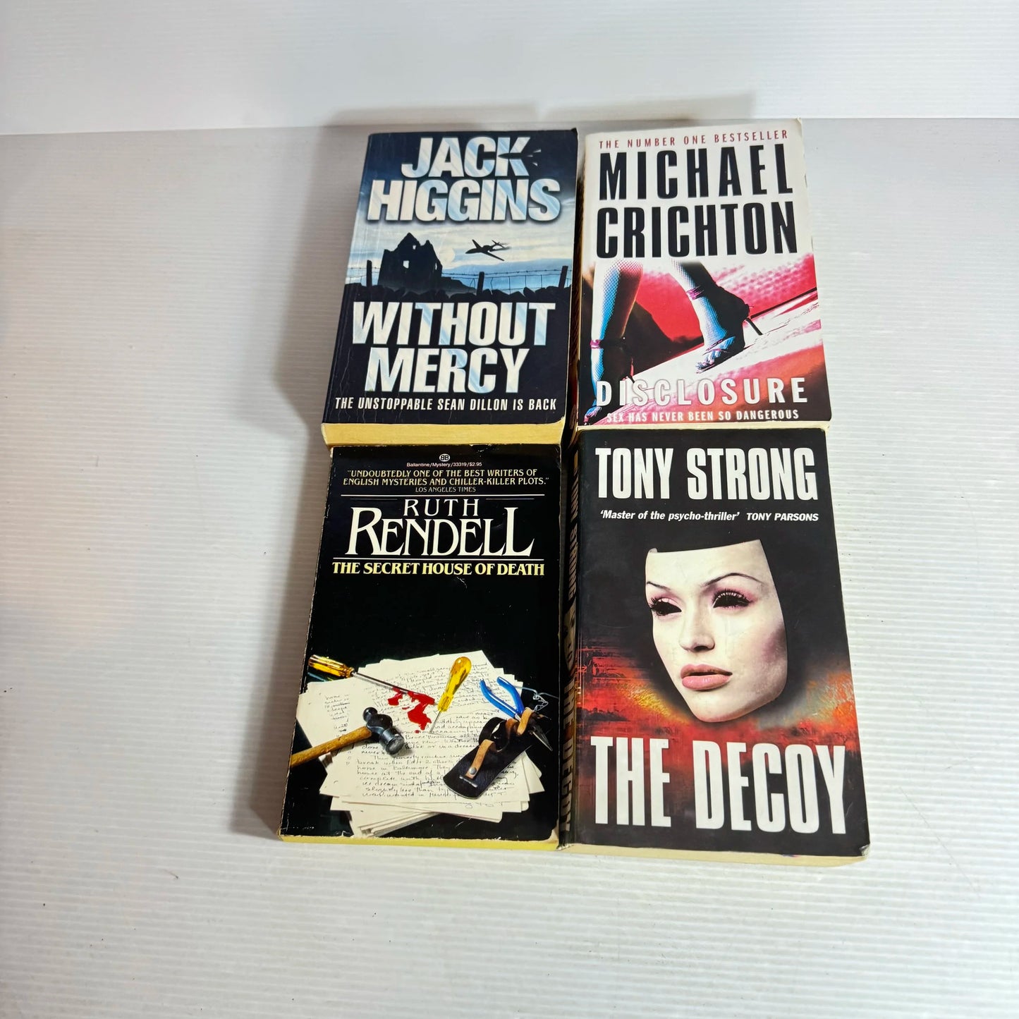 Thriller Book Bundle x 4 Books Mix Authors (544)