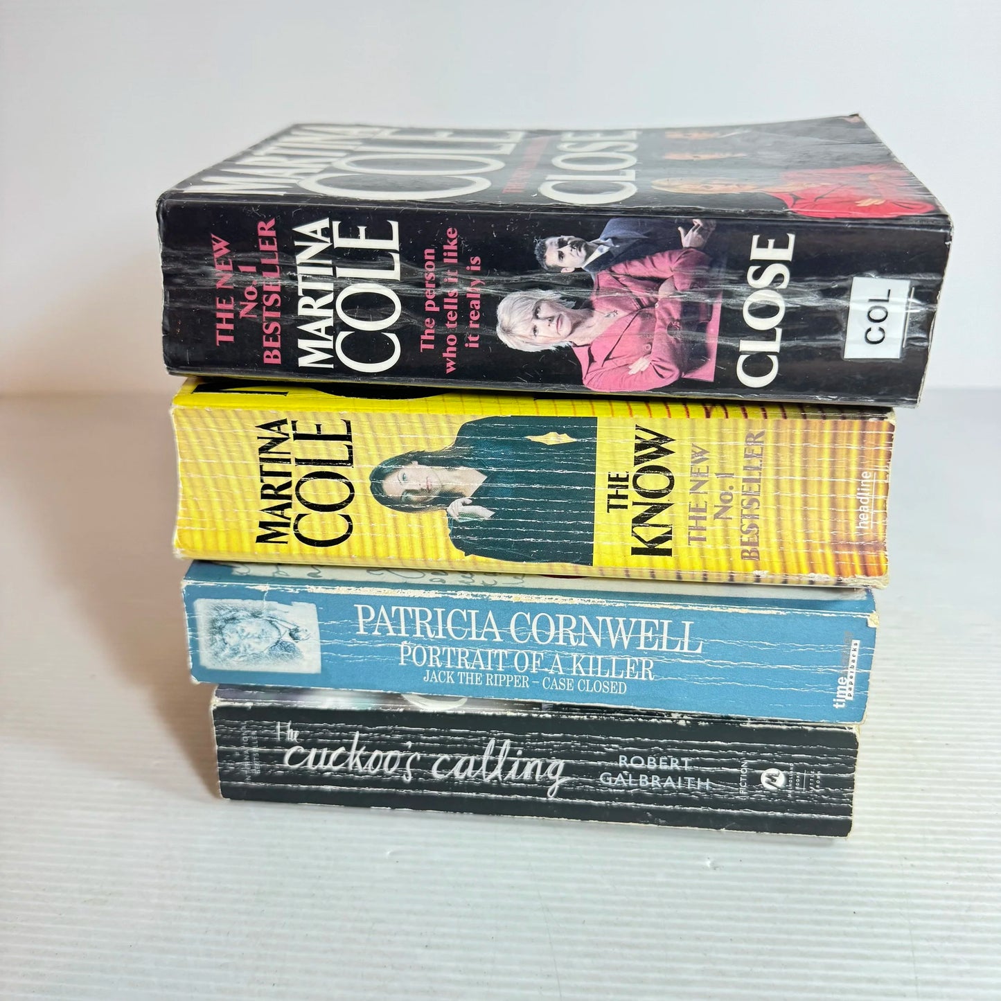 Crime Book Bundle x 4 Martina Cole, Patricia Cornwell & Robert Galbraith (541)