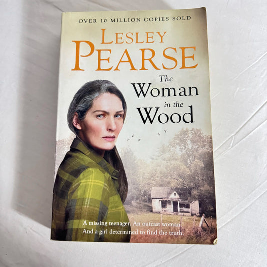 The Woman in the Wood - Lesley Pearse