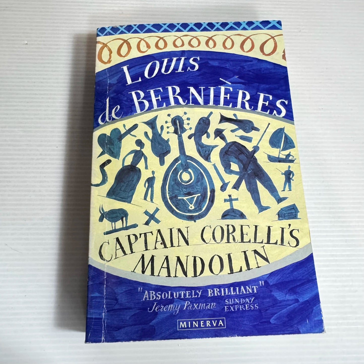 Captain Corelli's Mandolin - Louis de Bernieres