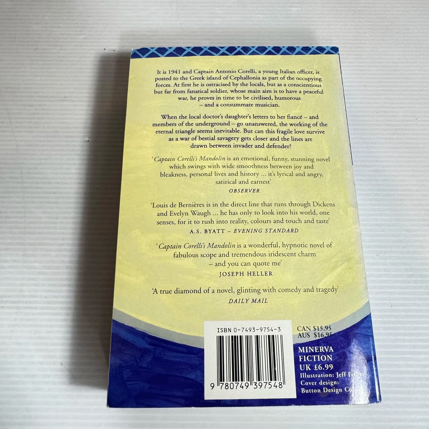 Captain Corelli's Mandolin - Louis de Bernieres