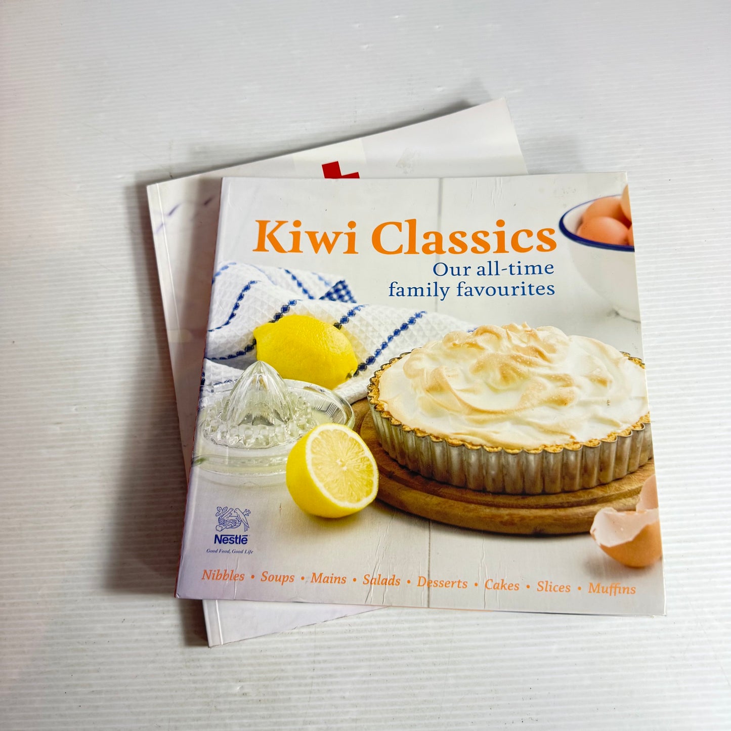 Kiwi Cookbook Bundle x2 Books : Kiwi Classics & NZ Red Cross Cookbook (734)