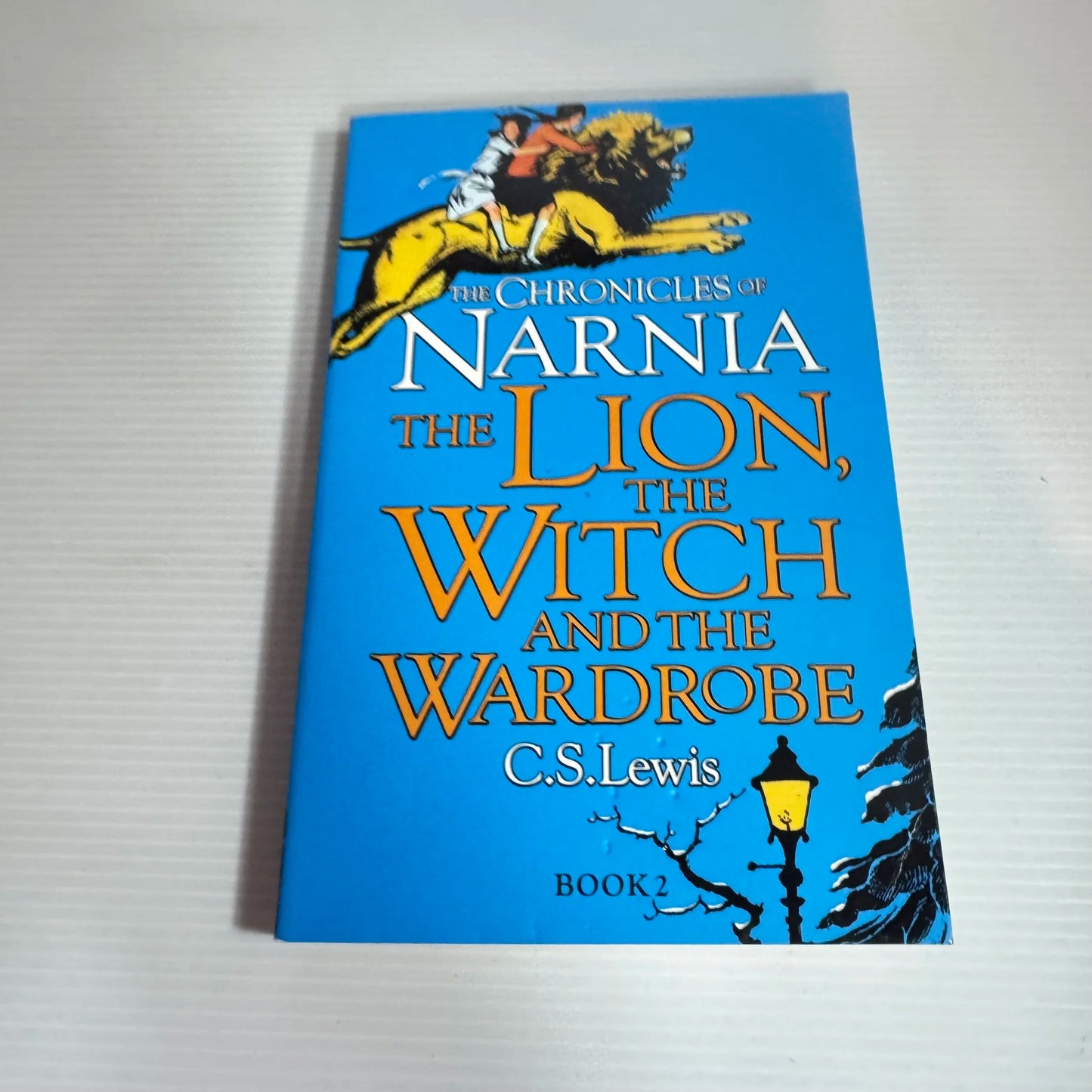 The Chronicles of Narnia : The Lion The Witch and The Wardrobe - C.S. Leiws