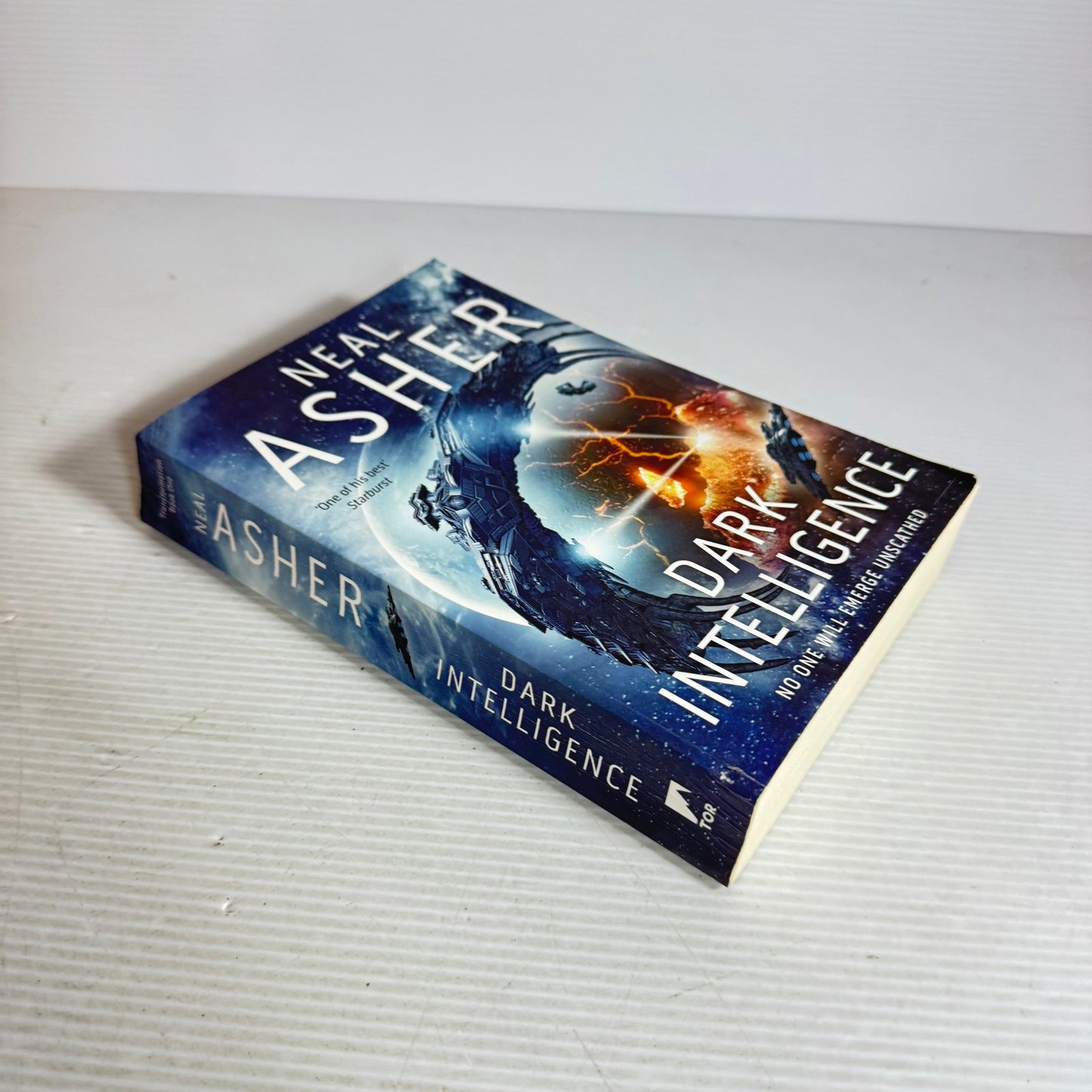 Dark Intelligence - Neal Asher