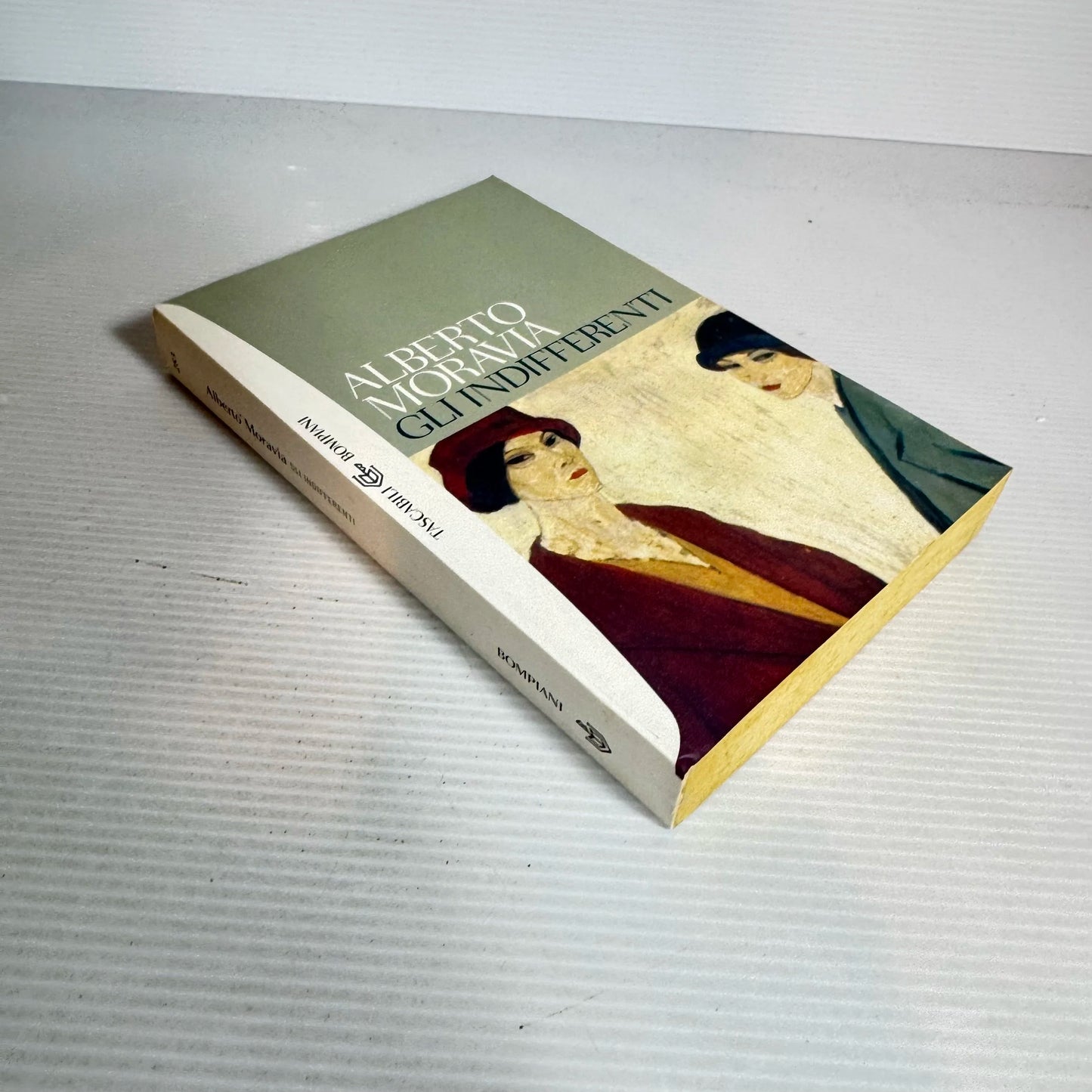 Gli Indifferenti (The Indifferent Ones) - Alberto  Moravia (Written in Italian)