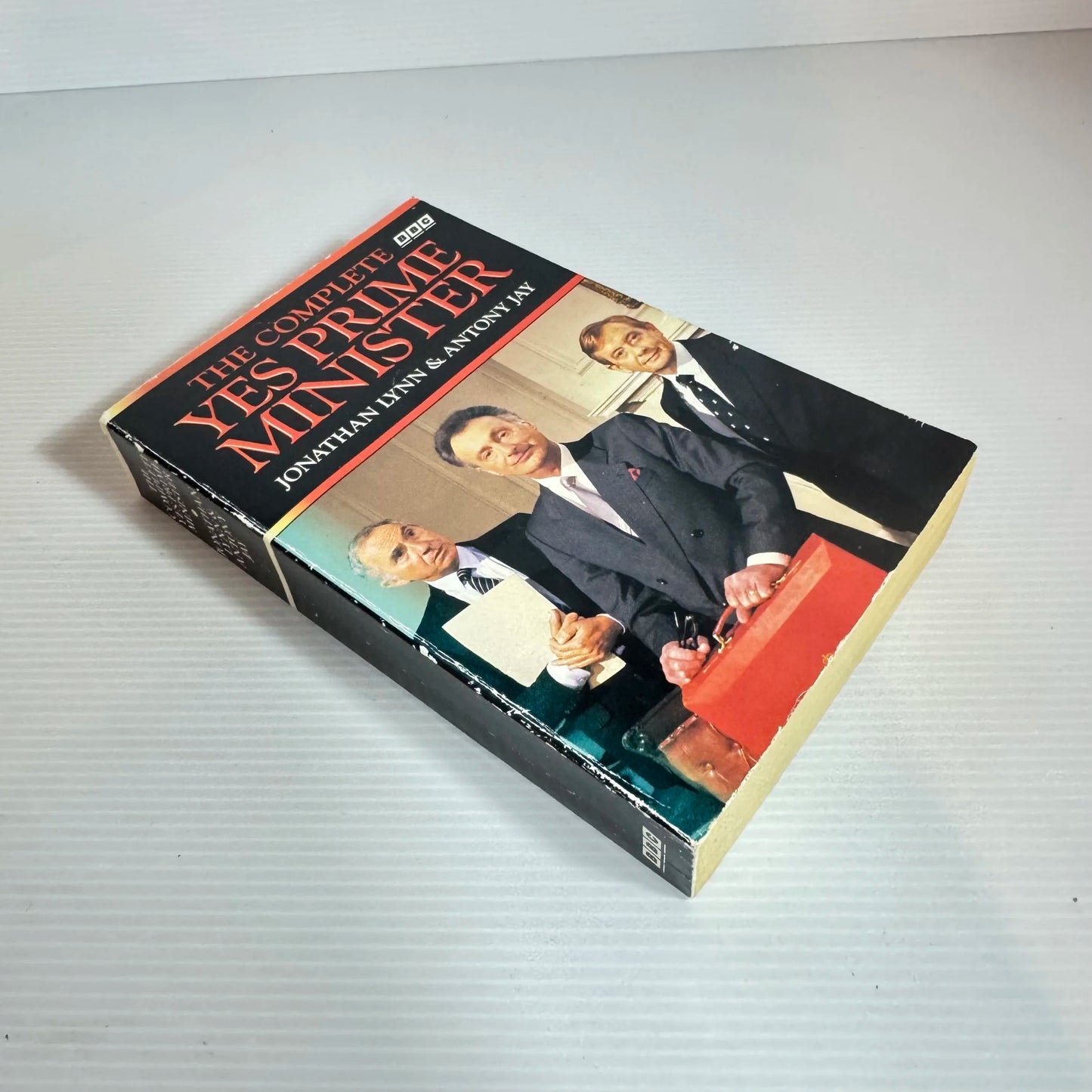 The Complete Yes Prime Minister - Jonathan Lynn And Anthony Jay (Vintage 1989)