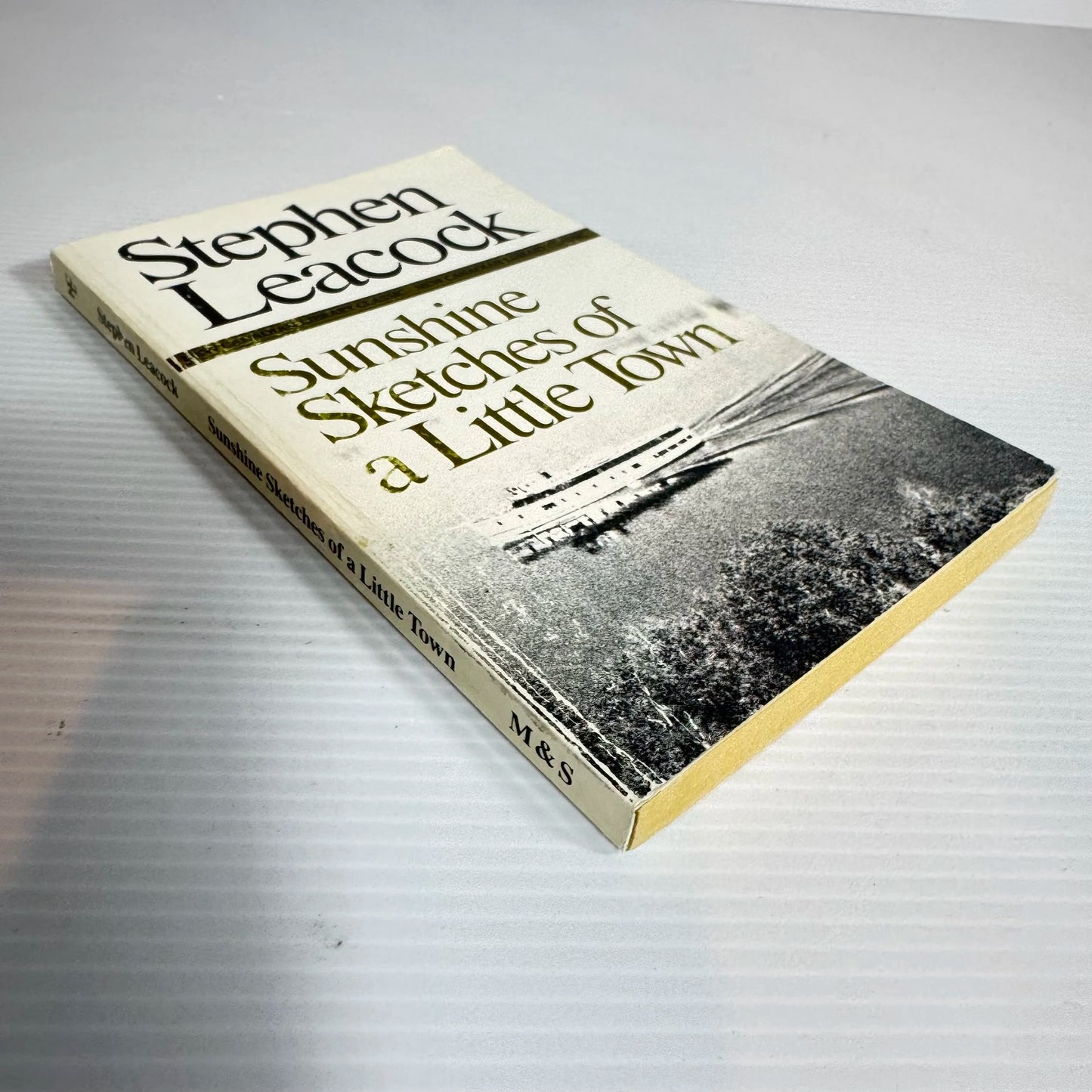 Sunshine Sketches of a Little Town - Stephen Leacock (Vintage 1986)