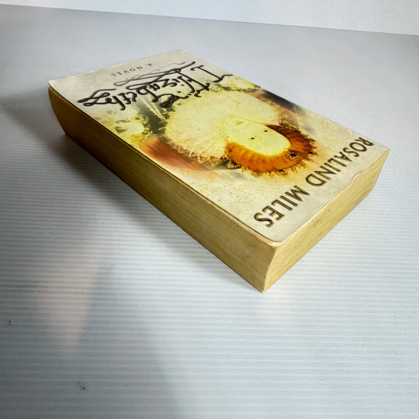 I Elizabeth - Rosalind Miles