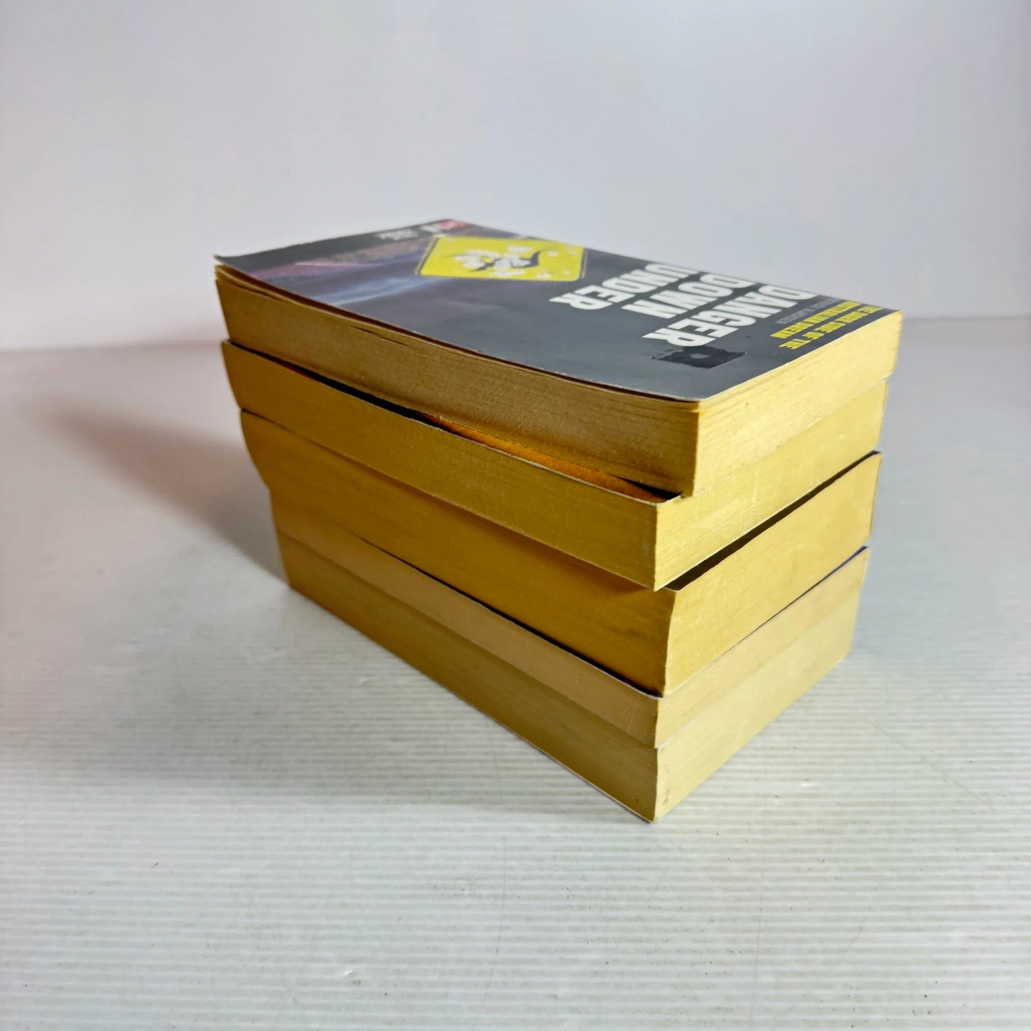 Crime Book Bundle x 5 Books : Mixed Authors  (714)