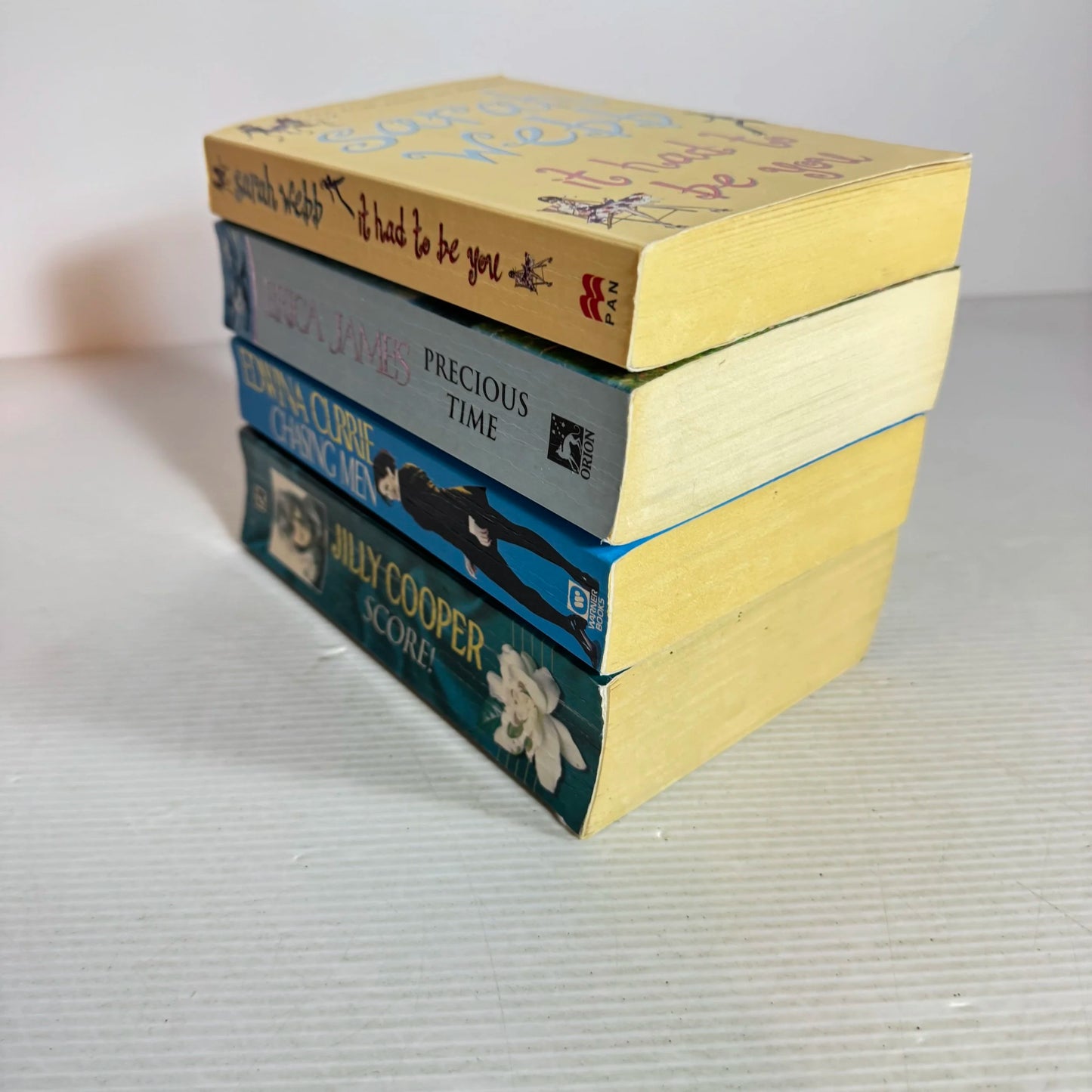 Chick Lit Book Bundle X 4 Books : Mixed Authors (712)