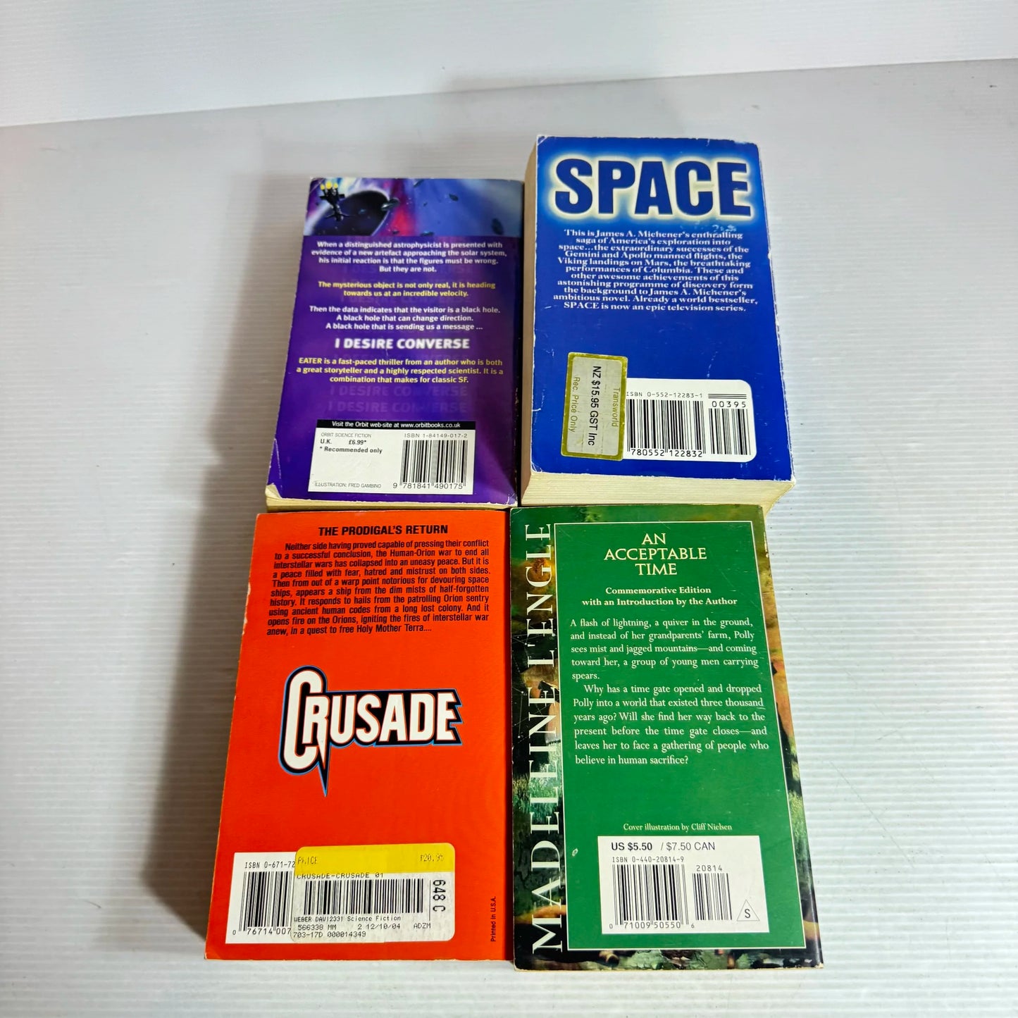 Science Fiction Book Bundle x 4 Books : Various Authors (703)
