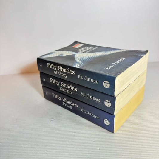 Fifty Shades of Grey Series Books 1-3 Grey, Darke, Freed - E L James (801)