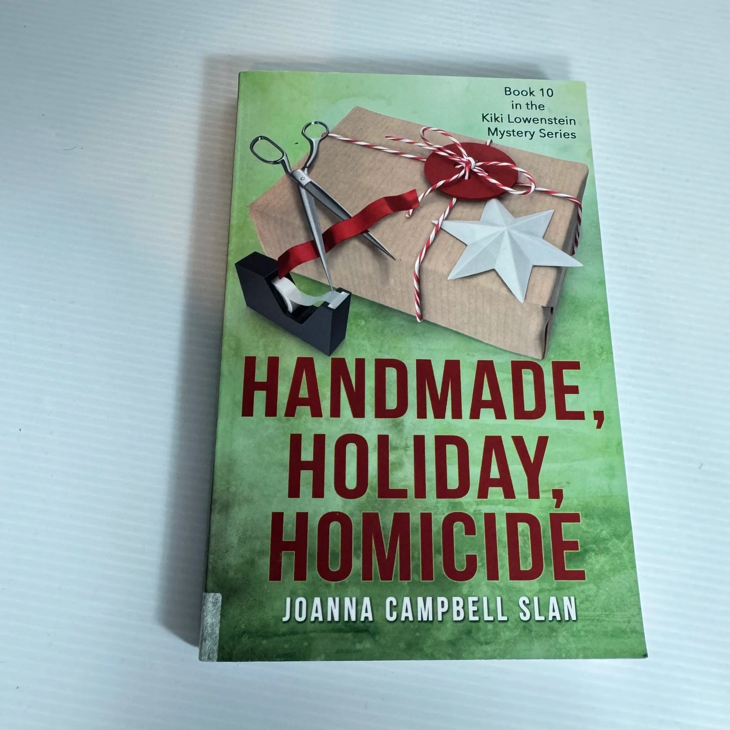 Handmade, Holiday, Homicide - Joanna Campbell Slan