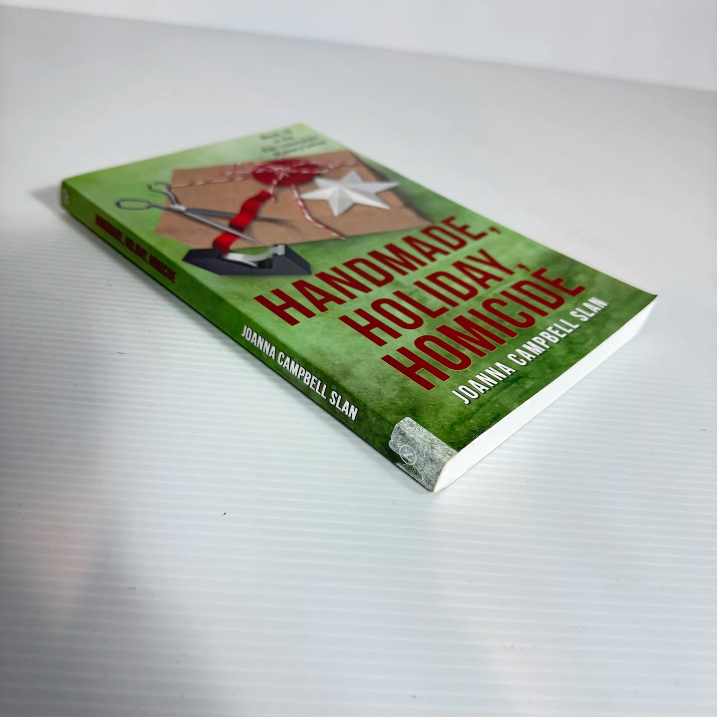 Handmade, Holiday, Homicide - Joanna Campbell Slan