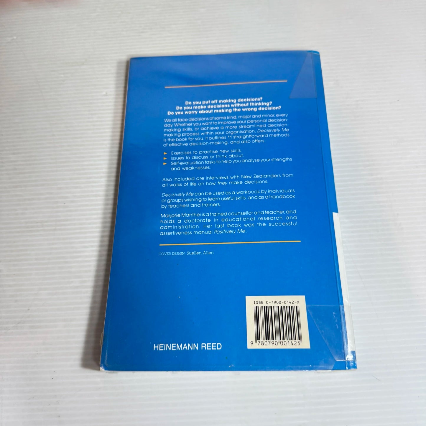 Decisively Me : A Guide to Effective Decision-Making - Marjorie Manthei