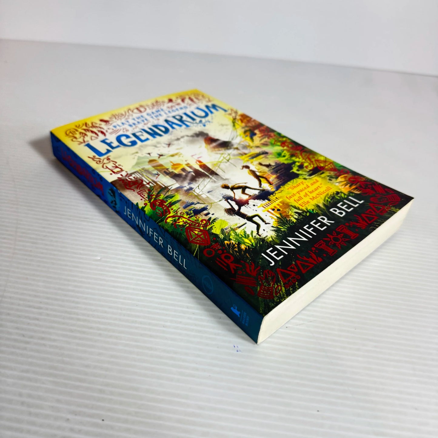 Legendarium - Jennifer Bell